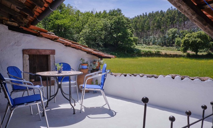 Santo Andre de Poiares Maison | Un Cottage autonome traditionnel à Quinta da Ribeira.