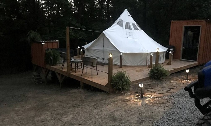 Victor Maison | A Truly Glamping Experience in this Beautiful Tent in Victor, West Virginia