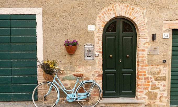 Pozzo Appartement | Maison typique située dans le village historique de Pozzo della Chiana, avec une grande terrasse meu