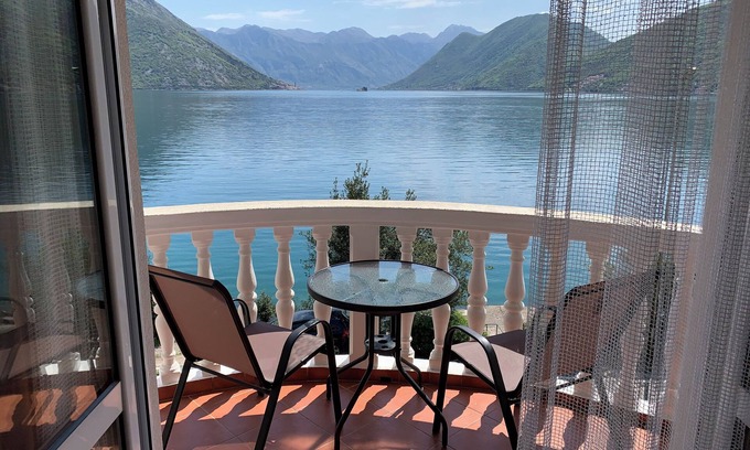 Lipci Appartement | Villa Radonic Unit A - Vues imprenables, emplacement idéal, front de mer, parking