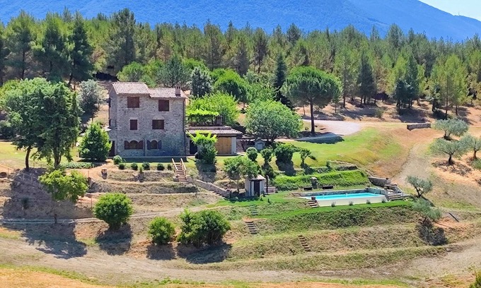 Assisi Villa | Il Casale nella natura: des vacances dans une villa avec un grand parc exclusif.
