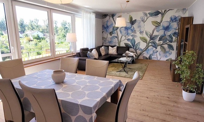 Weitramsdorf Appartement | A warm welcome to our new holiday flat "Hereinspaziert". 2 Persons / 85m2