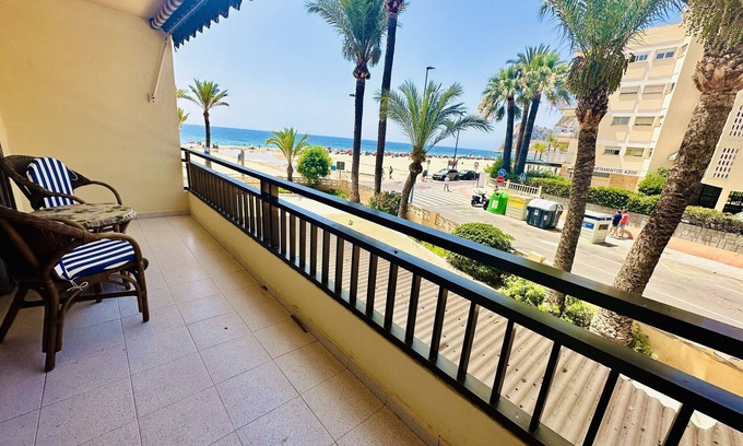 Cala Appartement | A1015 - Première ligne de la plage de Poniente