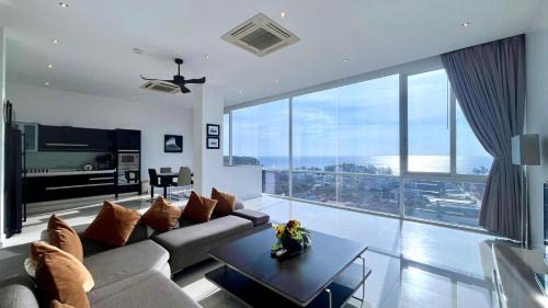 Karon Appartement | A2-stunning Seaview 4brs3baths Duplex karon City