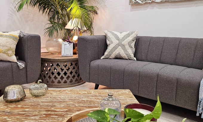Vasant Kunj Appartement | AAA Home - Vasant Kunj by Maple Key Stays