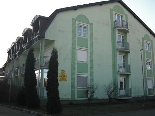 Sarvar Appartement | Aba és Andrea Apartmanok
