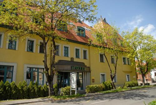 Keszthely Hôtel | Abbázia Club Hotel Kék