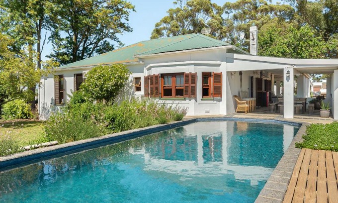 Malmesbury Maison | Abbotts Hill