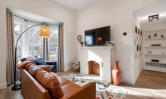 Wichita Maison | Abode II - Cheerful 1 Bed Duplex