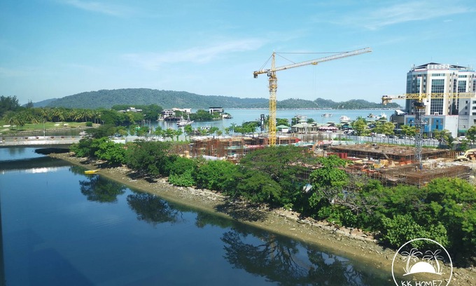 Downtown Kota Kinabalu Copropriété | Au-dessus du centre commercial Imago 10 Pax 3 chambres 2 salles de bains (vue sur la rivière et légèrement la mer)