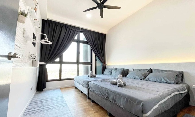 Taman Bukit Mewah Copropriété | Above Paradigm Mall JB, up to 5 Pax, 1BR