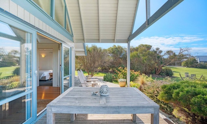 Tarwin Lower Cottage | Absolute Beach Frontage Self Contained Cottage Fully equipped for your holiday