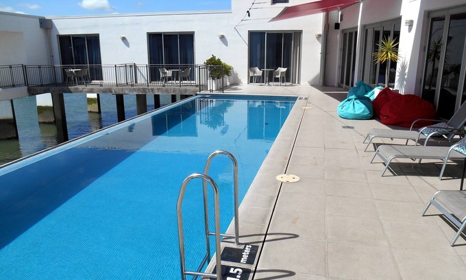Tauranga Cottage | Absolute Waterfront, Tauranga Appartement