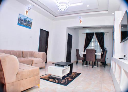 Okpanam Appartement | AC Apartment