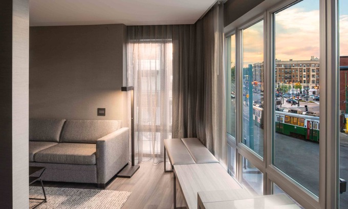 Cleveland Circle Hôtel | AC Hotel by Marriott Boston Cleveland Circle