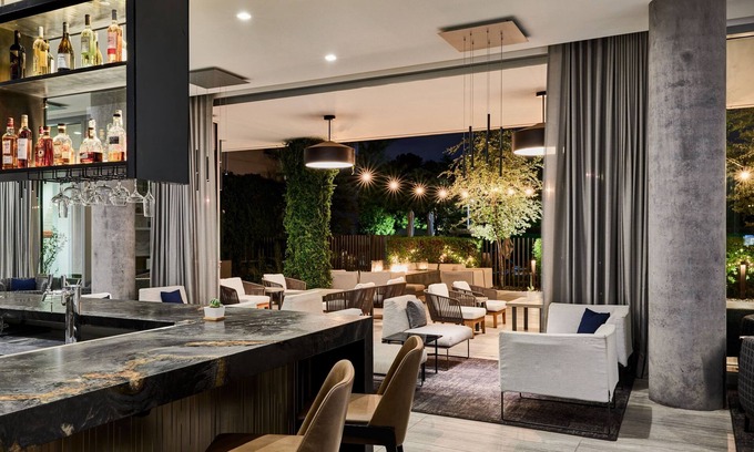 Camelback East Hôtel | AC Hotel by Marriott Phoenix Biltmore