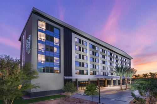 Paradise Valley Village Hôtel | AC Hotel by Marriott Scottsdale North
