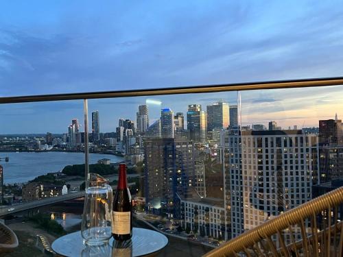 Canning Town South Appartement | AC Luxe Penthouse with Free Parking