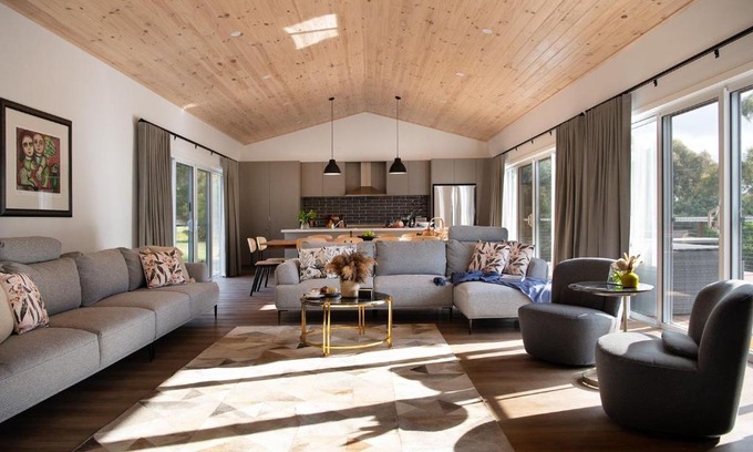 Eganstown Maison | Acacia House