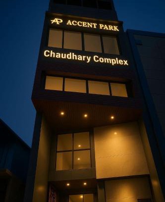 Khattalwada Hôtel | Accent Park Opp Corporate Hub, 62