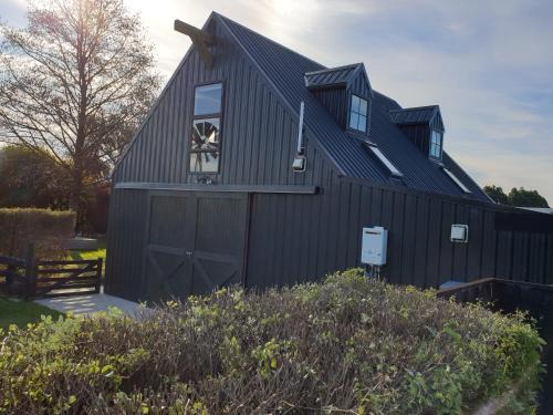 Oamaru Maison | Accommodation at Lakeside