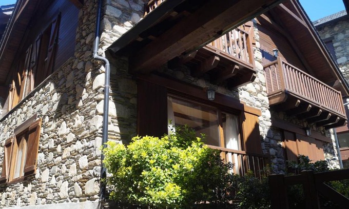 Isil Chalet De Ski | Acogedora casita en el Pallars