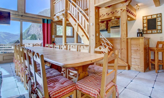 Les Prodains Appartement | ACONITS - Cinq Chambres Appartement, Couchages 15