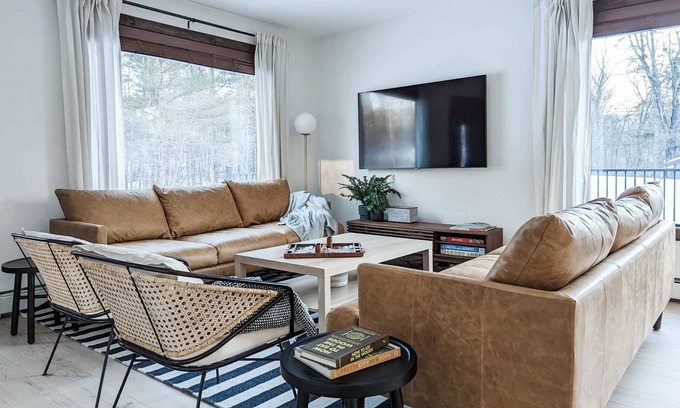Cairo Maison | Acorn Bungalow - Luxury Cabin, Catskills