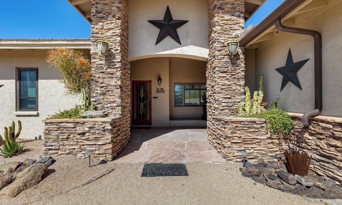 Desert Foothills North Maison | Acre + lot, confort champêtre, ville proche ...