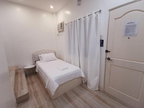 Bogo Appartement | Acrige Apartelle Studio Rooms at heart of Bogo City