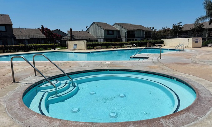 Hermosa Village Maison | Across The Stress De Disneyland, 5 minutes à pied sur Magic Way, Pool and Spa