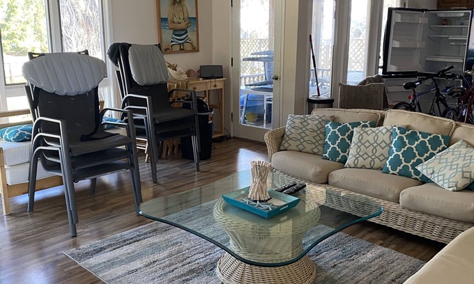 South Bethany Harbor Maison | ACTIVITÉS QUOTIDIENNES GRATUITES! Charmant chalet de plage de 3 chambres et 2 salles de bain situé sur le canal avec un quai.