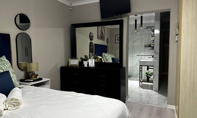 Kempton Park Maison | Acuvea In - Modern and electricity backed up 3bedroom & 2 full bathroom house.