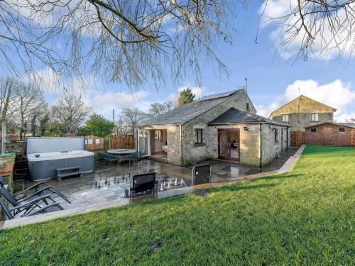 Preston Maison | Adamsons Barn