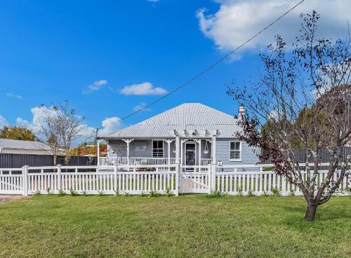 Stanthorpe Maison | Addisons Stanthorpe with hot tub
