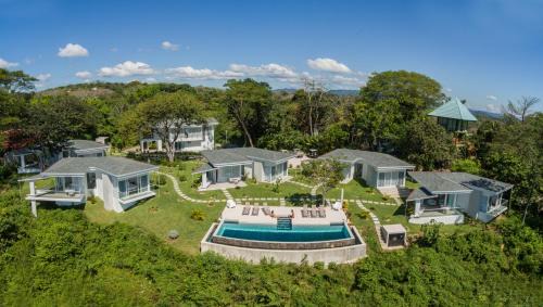 Montezuma Cabine | Adeluna Luxury Villas