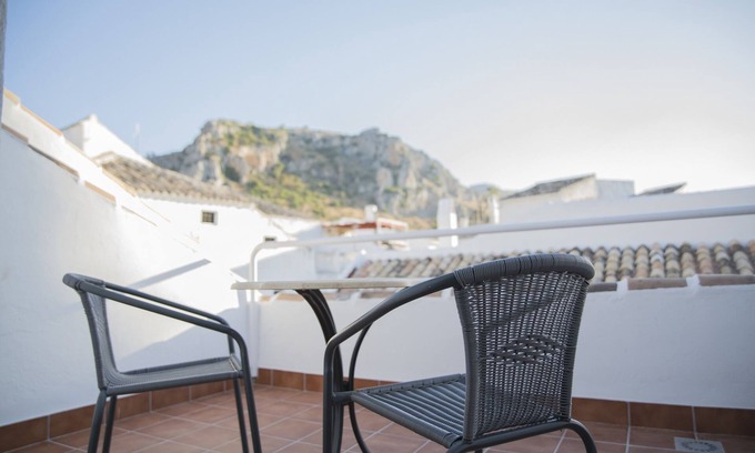 Zuheros Maison | Ademaira Vista-Torre, a rural house with views in Zuheros.