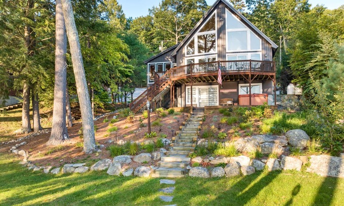 Meredith Maison | Adirondack style Winnipesaukee waterfront home with 4 bedrooms and SW EXP