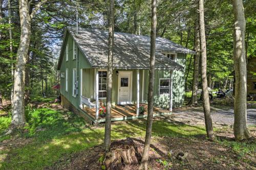 Forestport Maison | Adirondacks Cabin with Fire Pit on Otter Lake!