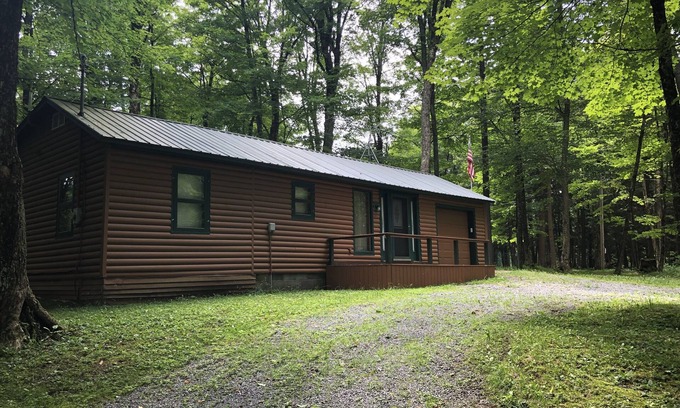 Croghan Maison | OSWEGATCHIE ADIRONDACK RETRAITE CABINE
