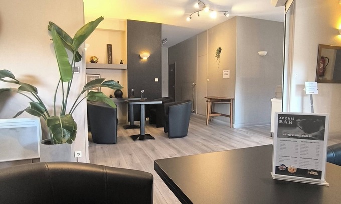 Saint-Priest Hôtel | Adonis Lyon Est Hôtel Artys