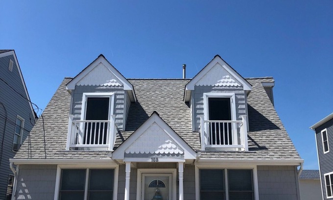Ship Bottom Copropriété | Adorable 2BR Condo on Long Beach Island LBI in Ship Bottom. Beach Block!