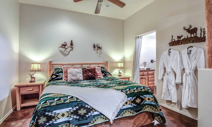 Casa Grande Maison | Adorable Relaxing Casita with private entry&porch