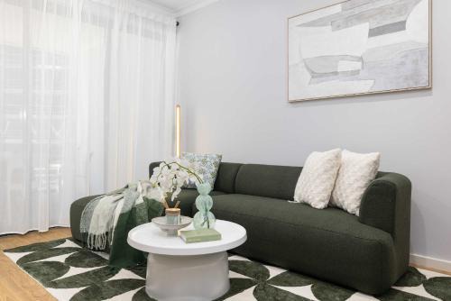 West End Appartement | Adorable Fresh 1BR Apt with parking Central WIFI