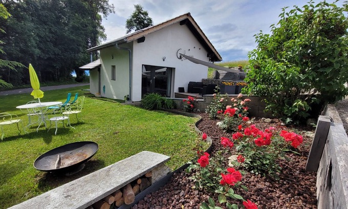 Feternes Maison | Adorable gite vue lac et montagne