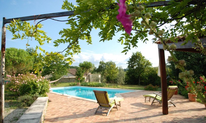 Prayssas Appartement | Adorable appartement d'invités au bord de la piscine