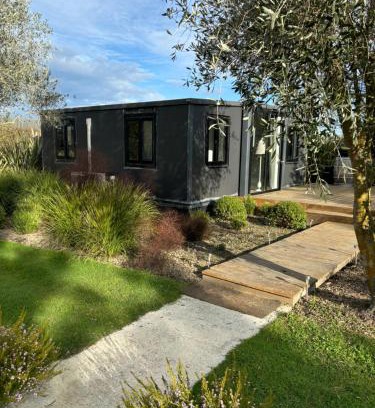 Longlands Appartement | Adorable little container house