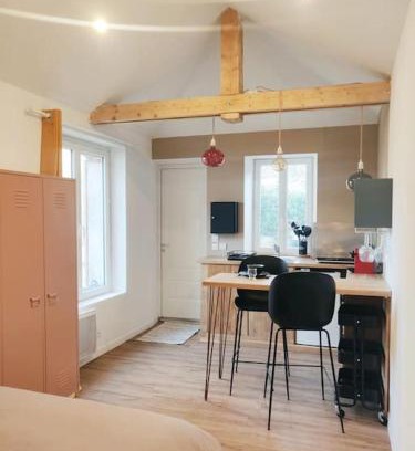 Chailly-en-Biere Appartement | Adorable maisonnette proche Fontainebleau/Barbizon