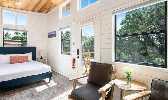 Dripping Springs Cabine | Adorable Tiny House #4 @Infinity Ranch-Resort Pool