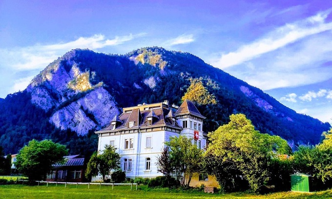 Unterseen Auberge | Adventure Hostel